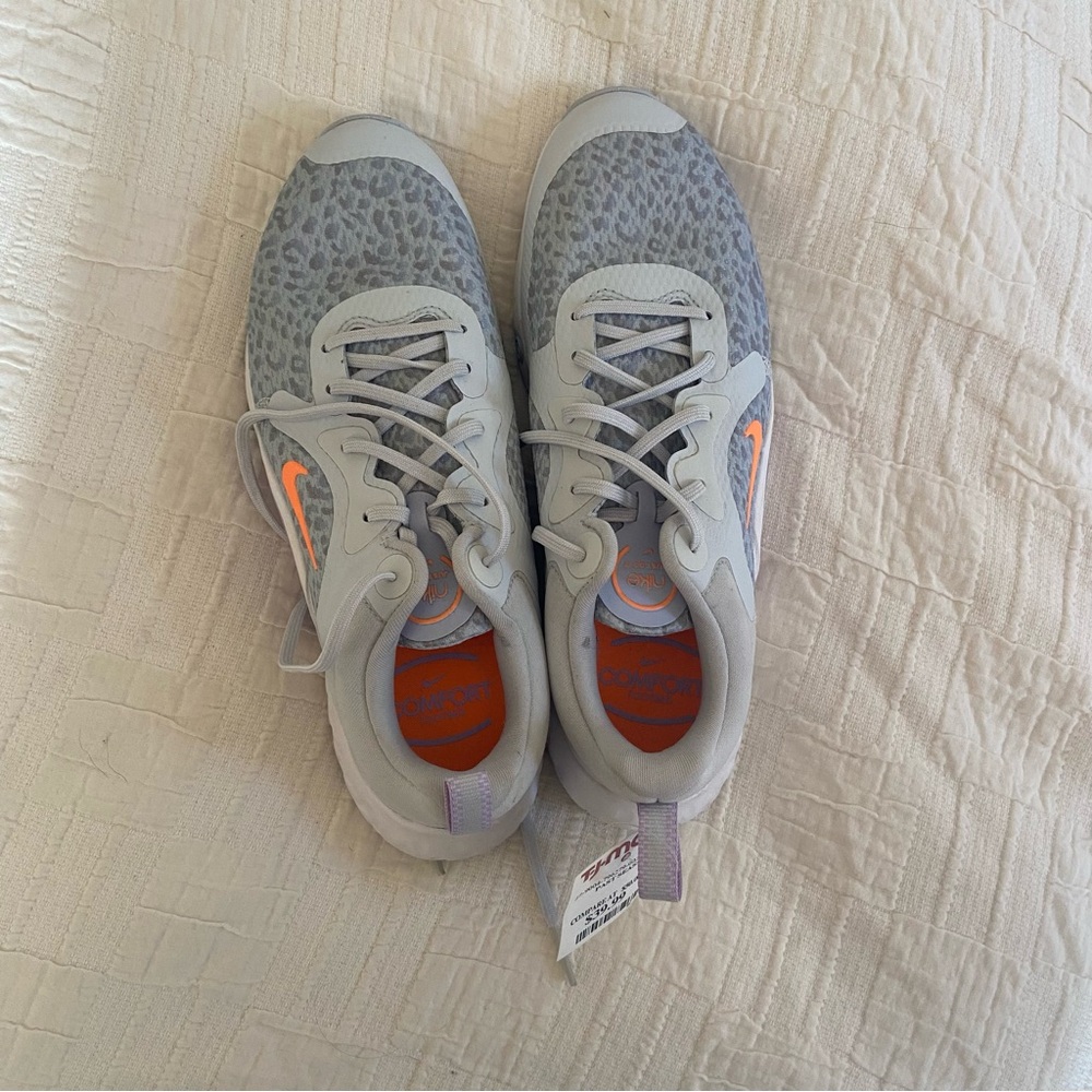 NWT Nike Renew In-Season TR 11 training shoes